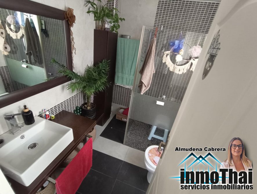 d2187dd5-f50b-43d4-a486-e040629b82aa