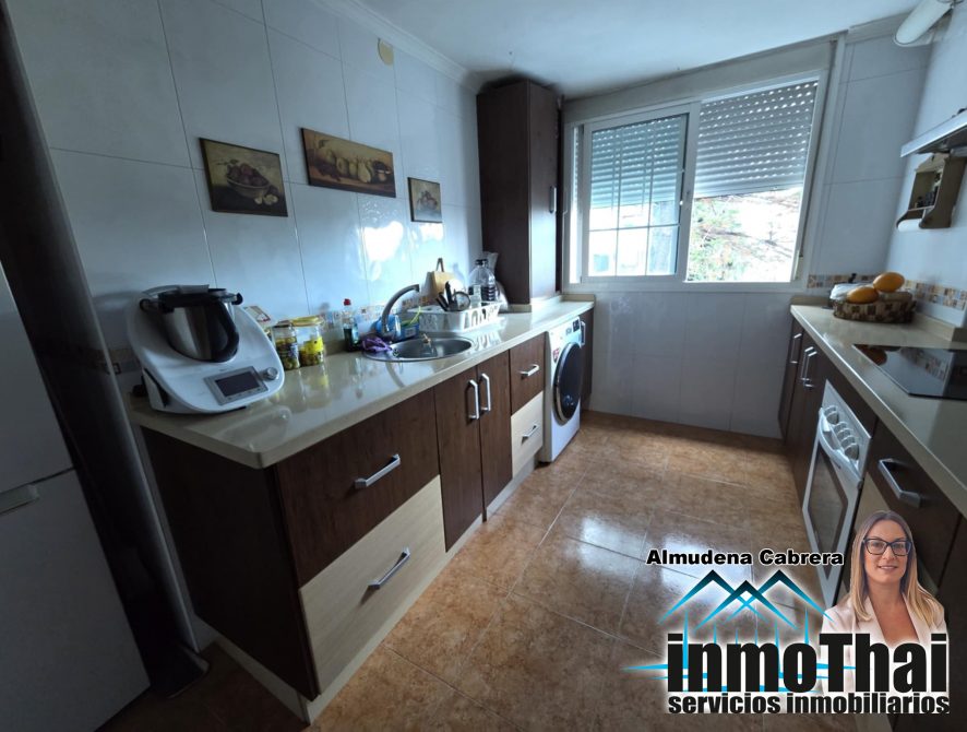 db2a4582-99bc-4562-a44e-a34c593d41af