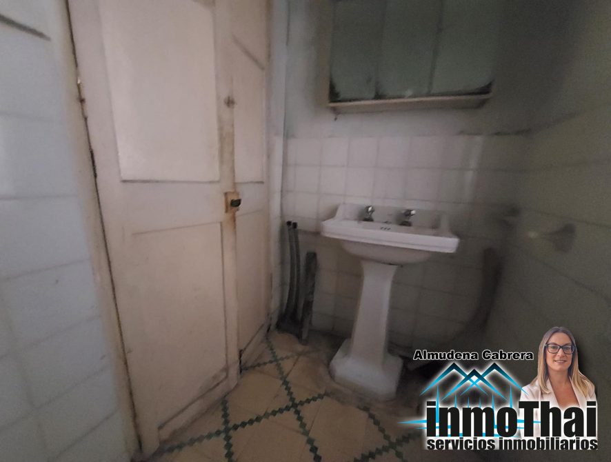 da1d85f5-c0a6-4c51-a01f-09eea0d46c96